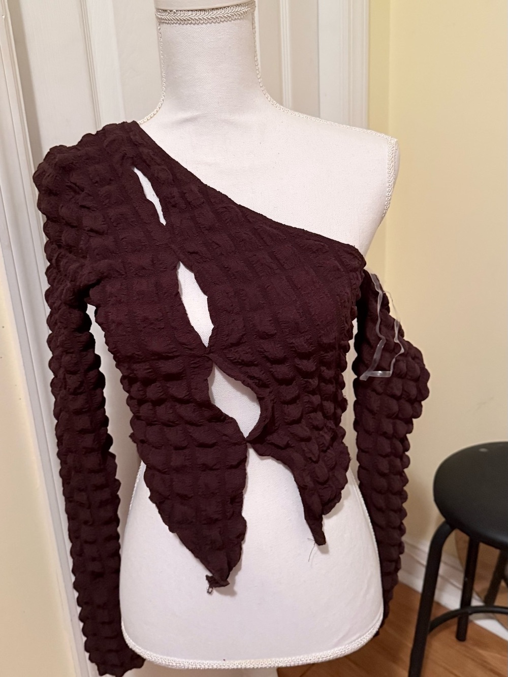 Fashion nova One-Shoulder Textured Knit Sweater in Deep Brown